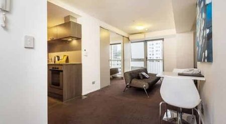 Gorgeous inner city pad! - Photo 2
