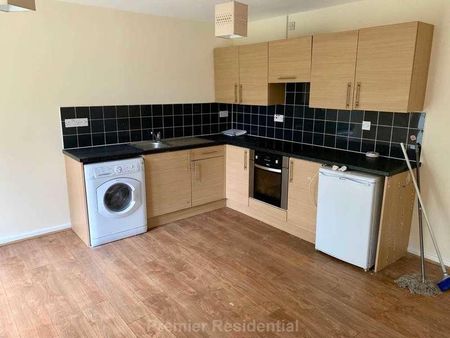 Newbridge Close, Radcliffe, M26 - Photo 4