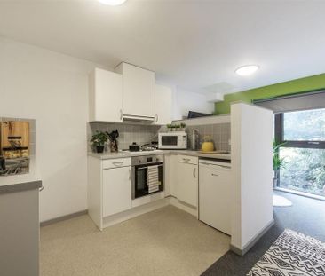 Studio to rent - Photo 5