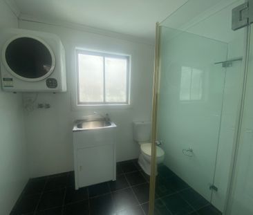 FOR LEASE - Spacious Renovated 3 Bedroom Home - Photo 6