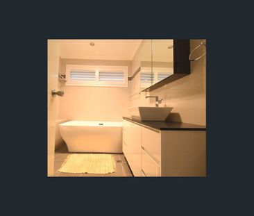 Two Bedroom Townhouse - Photo 2