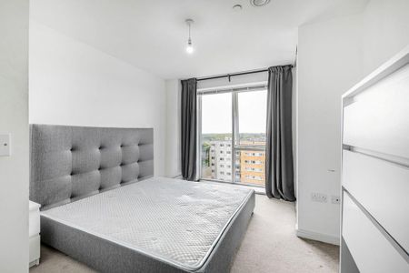 2 bedroom flat to rent - Photo 3