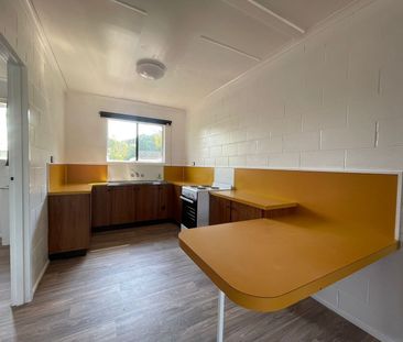Neat & central 2 bedroom unit in Sarina - Photo 3
