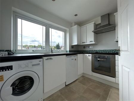 2 bedroom apartment to rent - Photo 4