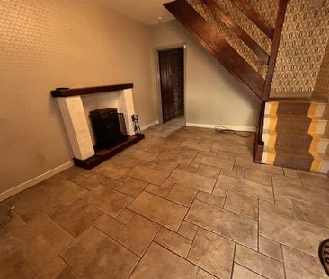 5 East Street, Newtownards, BT23 7EN - Photo 2