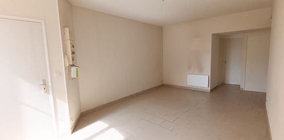 Location Appartement 3 pièces 61m² - Photo 2