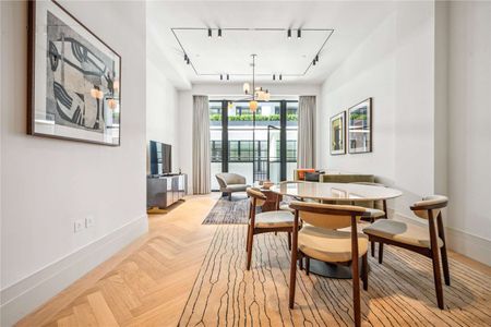A stunning one bedroom apartment in one of the most sought-after residential buildings in London - Photo 2