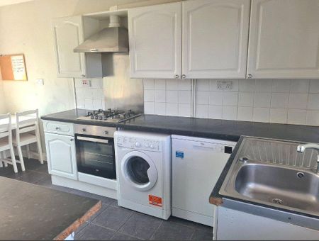 2 bedroom terraced house to rent - Photo 5