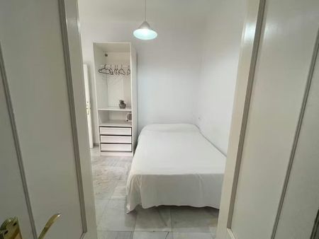 Calle San Luis, Sevilla, Andalusia 41003 - Photo 3