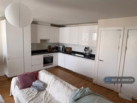 1 bedroom flat to rent - Photo 5