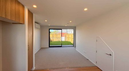 Fresh Build Two Bedroom Townhouse! - Photo 5