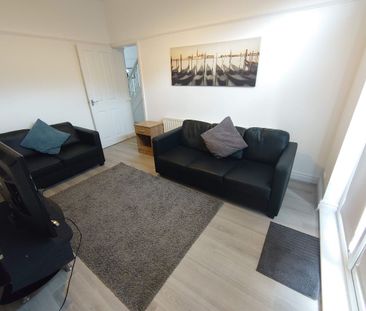 Whitland Rd, Kensington. - Photo 1