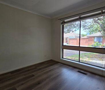 10/74 Ellendale Road, Noble Park, Vic 3174 - Photo 2