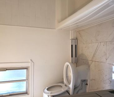 Renovated Condo-Style 4½ – Côte-des-Neiges - Photo 2