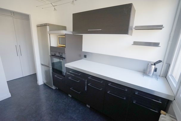 LILLE - APPARTEMENT - T2 MEUBLE - Photo 1