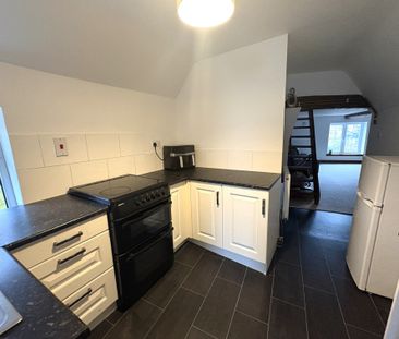 Nene Parade, March - Photo 3