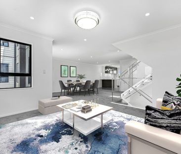 Spacious 6-Bedroom Townhouse for Rent in Manurewa – $900/Week - Photo 1