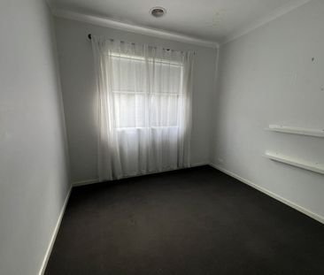 Modern, Low-Maintenance Home in a Prime Family Location! - Photo 3