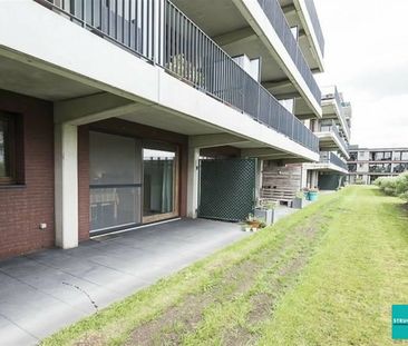 Gelijkvloers appartement met parking gelegen in een groene omgeving - Photo 4