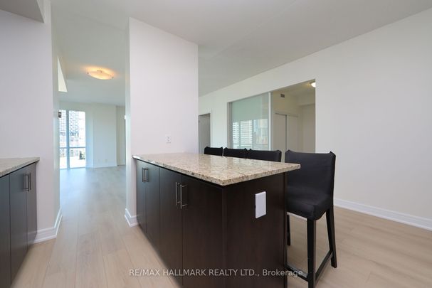 Vu Condos and Lofts , #1405 - Photo 1