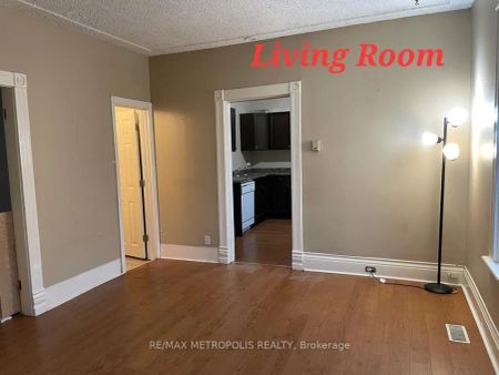 29 St Andrew Street #1 - Photo 2