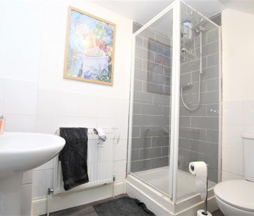1 bedroom flat to rent - Photo 6