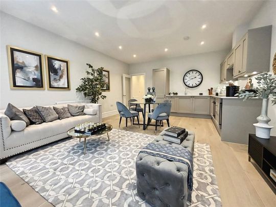 2 bedroom flat to rent - Photo 1