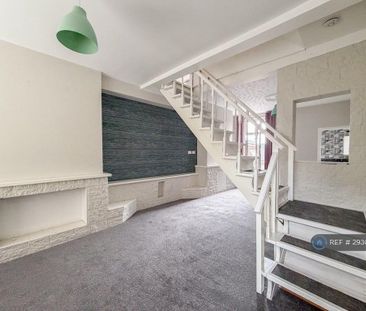 2 bedroom terraced house to rent - Photo 3