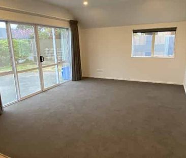 Modern 2-Bedroom Property for Rent in Casebrook - Photo 1