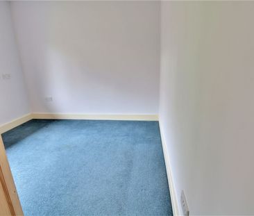 2 Bedroom - Photo 5