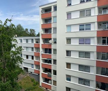 3-Zimmer-Wohnung mit neuem Laminatboden und Balkon - Foto 1