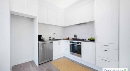 Get Ready to fall in Love - Photo 4