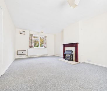 4 bedroom semi-detached house to rent - Photo 2
