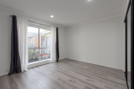 3/27 Grenfell Road, Mount Waverley - Photo 2