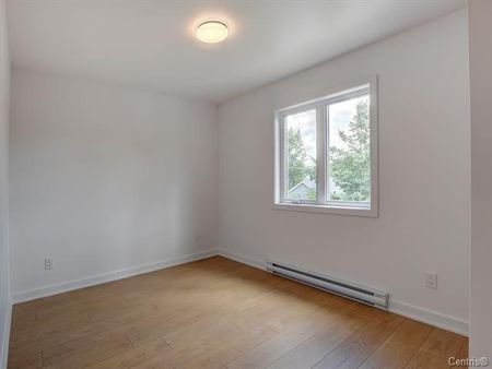 Maison à étages à louer - Sainte-Marthe-sur-le-Lac (Sud) - Photo 5