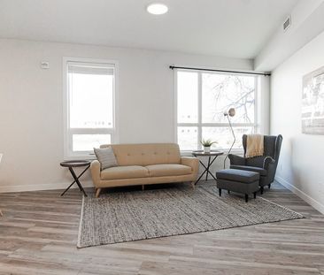 207-18 Picardy Place, Winnipeg, MB - Photo 1