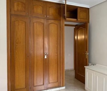 Alquiler de piso en el centro junto a la Universidad de Murcia . - Photo 5