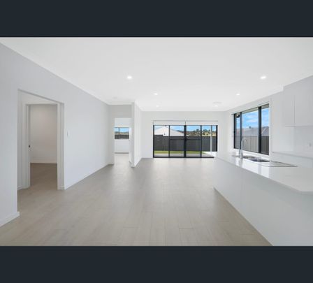 4 Holstein Road, Lochinvar, NSW 2321 - Photo 1