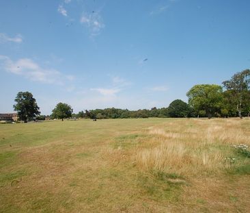 Gold Hill East, Chalfont St. Peter, Buckinghamshire,SL9 - Photo 1