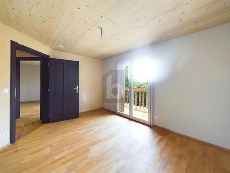 MODERN, SPACIOUS, RURAL AND YET URBAN-CLOSE - Foto 4