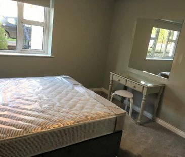 28 Ardenlee Crescent, Belfast, BT6 8QT - Photo 5