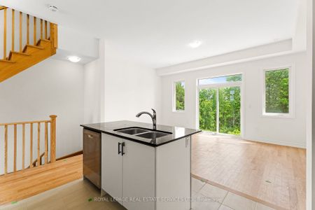 For Lease - 7 Inverary Crescent, Vaughan, Ontario - Photo 4