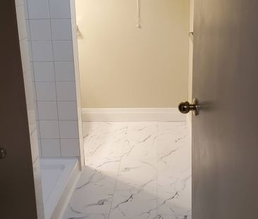 For Lease - 130 Prince Charles Drive, Oakville, Ontario - Photo 4