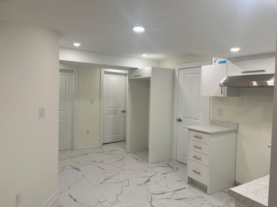 For Lease - 4 Lafleur Court, Brampton, Ontario - Photo 1