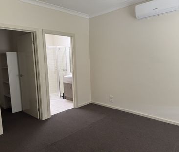 3 bedroom Townhouse For Lease - SYDENHAM VIC 3037 - Photo 1
