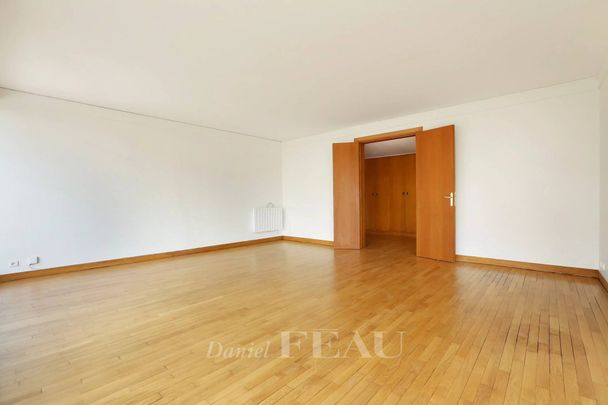 Location appartement, Paris 15ème (75015), 6 pièces, 135 m², ref 85531836 - Photo 1