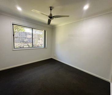 Large Family Home in Great Pimpama Location! - Photo 4