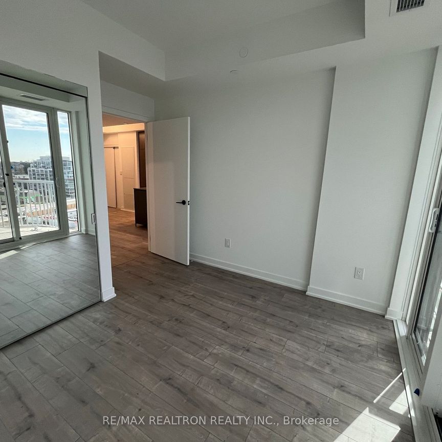 For Lease - 220 Missinnihe Way Unit# 817, Mississauga, Ontario - Photo 1