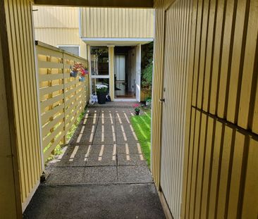 Pärt-antons gata, Västra Frölunda - Photo 1