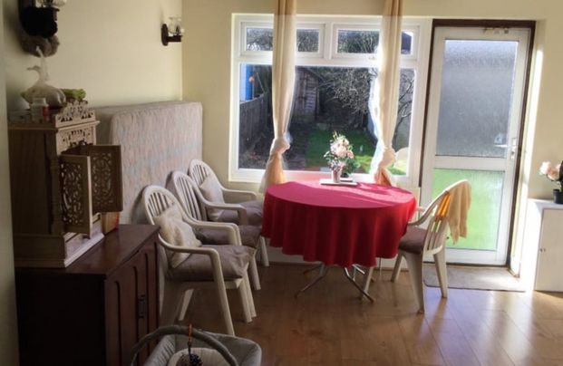 Room in a Shared House, Fairview Crescent, HA2 - Photo 1